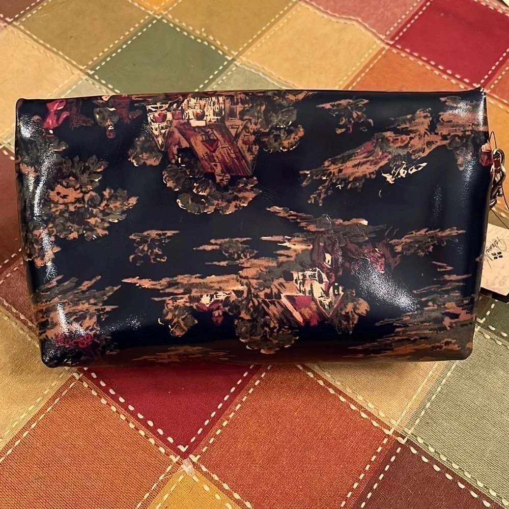 Brand New Patricia Nash Genuine Leather Zippered Pouch Wristlet Kent Countryside